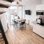 Lejlighed Roof View And Parking Assistance *