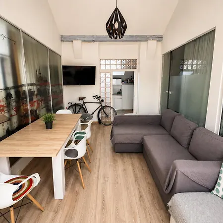 Roof And Parking Assistance Apartament